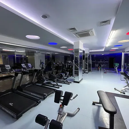 Sa Apartments! 2bd Flat 200m To The 아파트