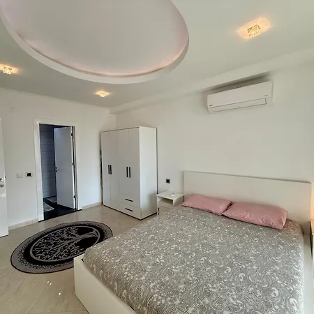 Apartment Sa Apartments! 2bd Flat 200m To The *