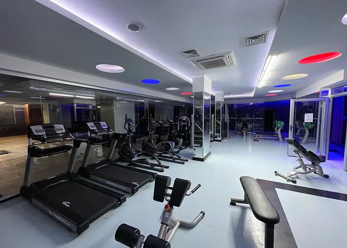 Sa Apartments! 2bd Flat 200m To The Apartment